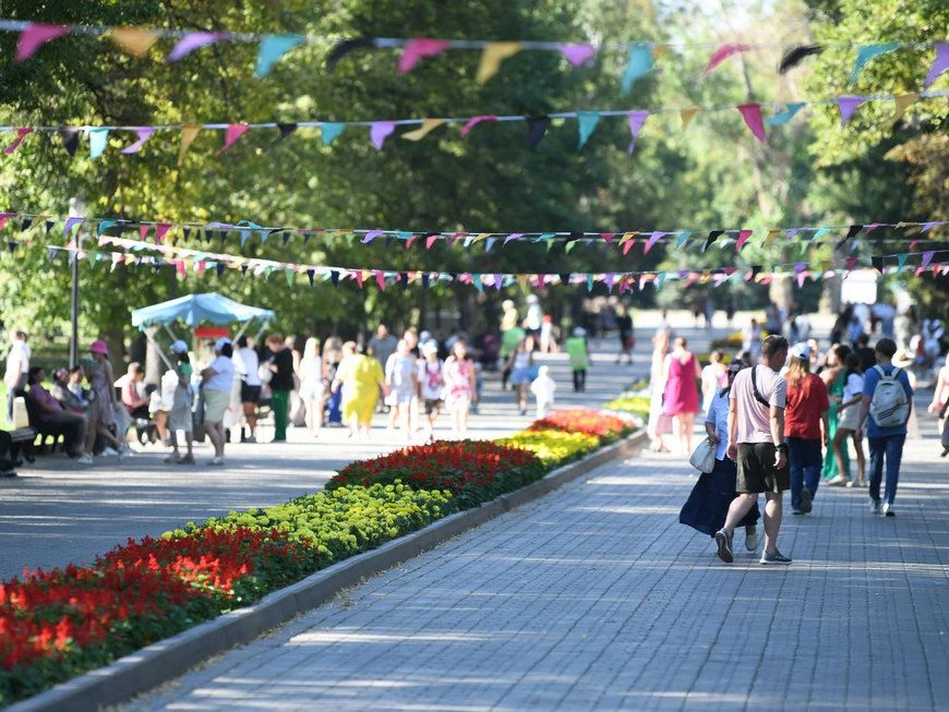 28 июня с 8:00 до 21:00 Центральный парк культуры и отдыха имени Горького отметит 90-ле...