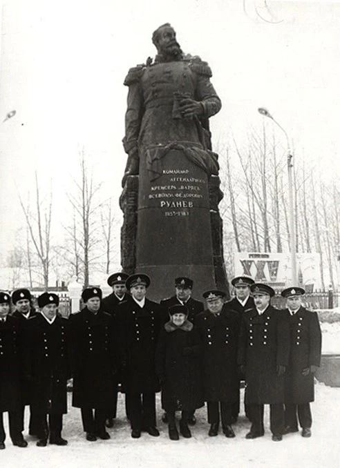 К 330-летию создания Российского флота и 70-летию открытия памятника В. Ф. Рудневу в Туле