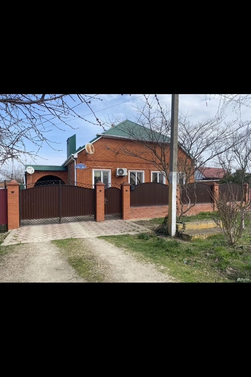 Продается дом в ст. Калининская, ул. Северная 44а. Площадь дома 80м2,  участок 12 соток...