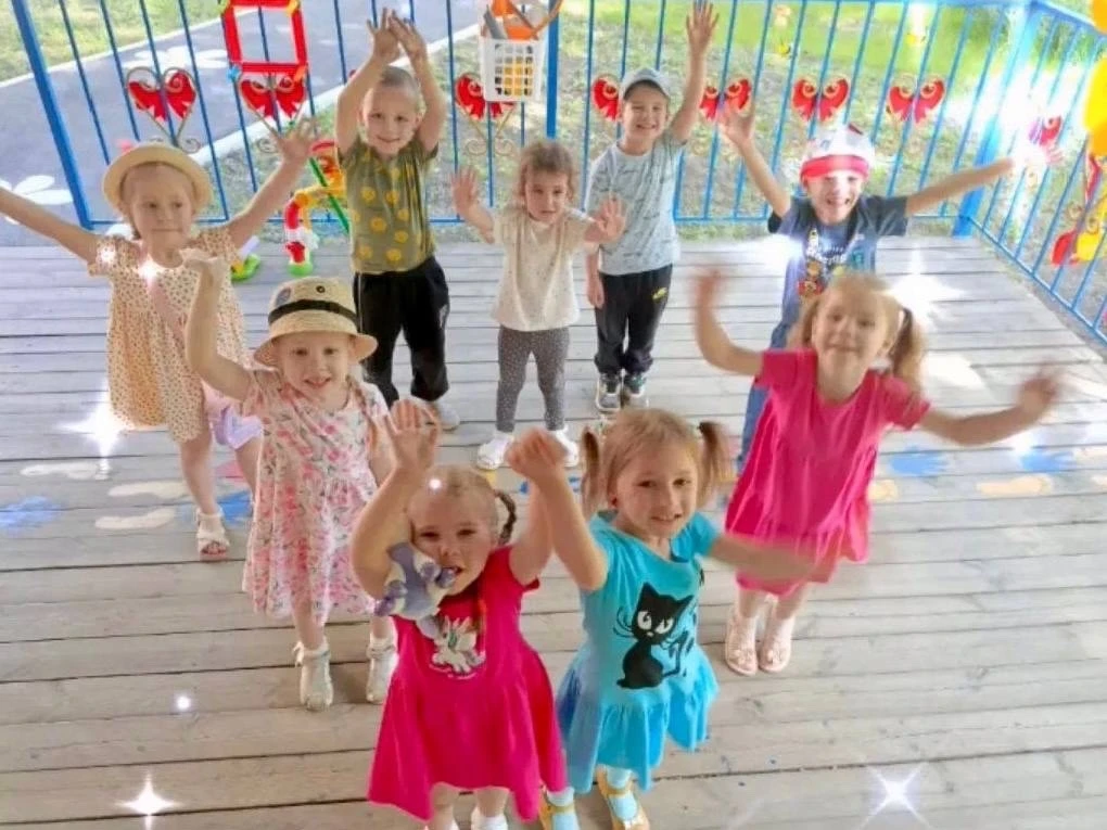 ☀️ Активное лето в детском саду №136

Лето - это маленькая жизнь, которую ребята проживают активно, 