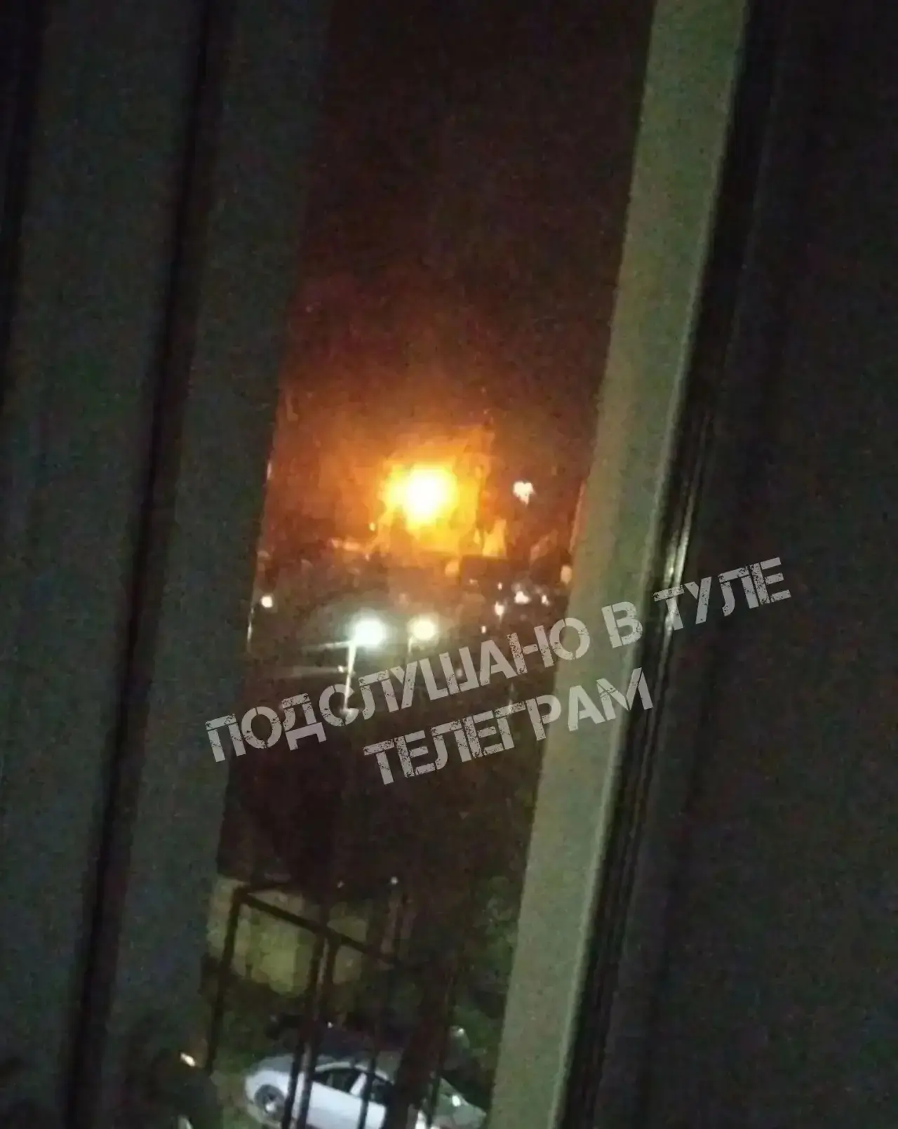 ❗️Ночью на КМЗ сильный взрыв и пламя