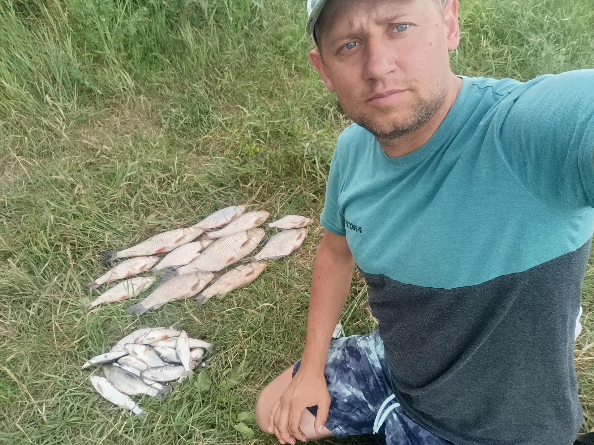 Доброго дня🖐️ река Дон 🎣 20.06.2026г.
Сегодня клёв похуже, чем прошлый выезд. Каждую рыбёху приход