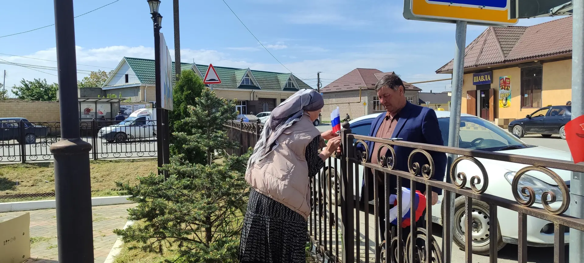 В преддверии Дня Великой Победы в нашем центральном парке прошёл масштабный субботник. Совместно с р