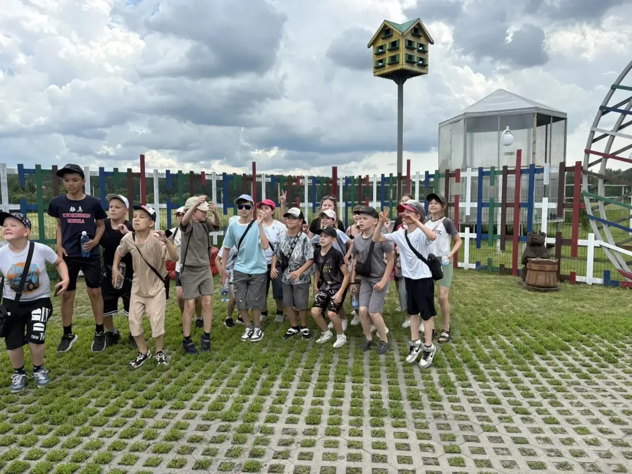 🌳ПРИРОДНЫЙ ПАРК «ЮРИБЕЙ»🌳

✨Сегодня ребята из школьного лагеря посетили природный парк «Юрибей»! 
