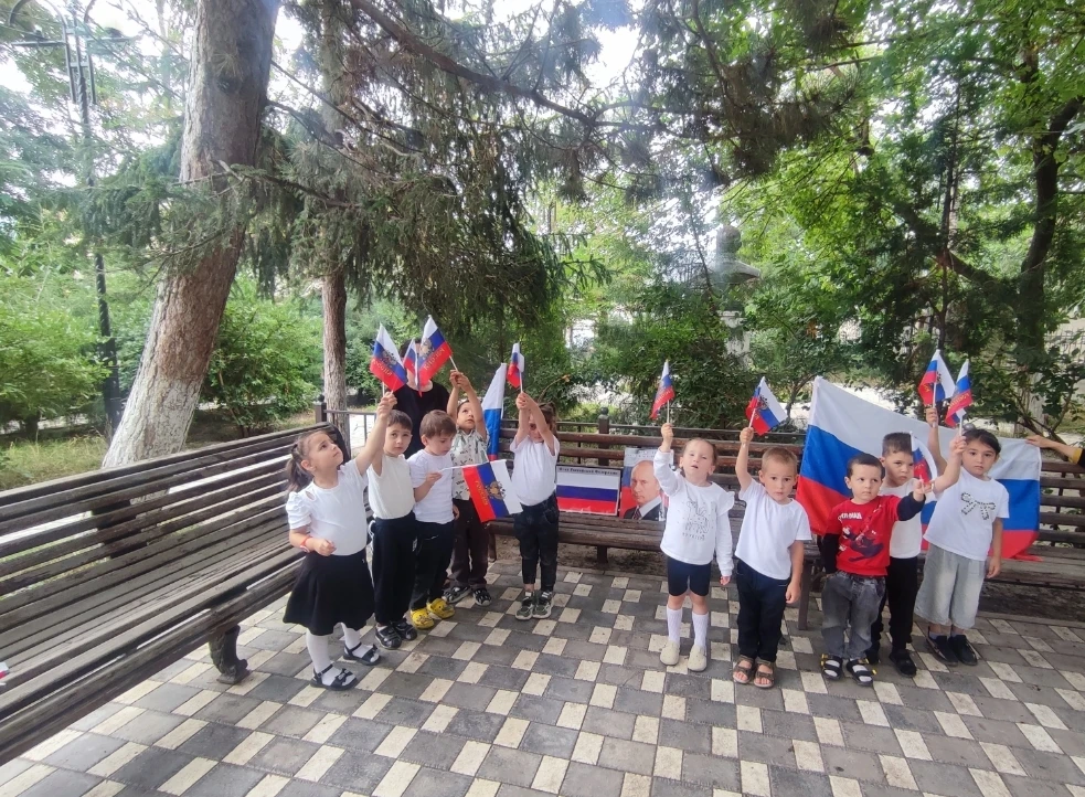 ✨🇷🇺 В предверии Дня флага во всех группах детского сада прошли  замечательные меропри...