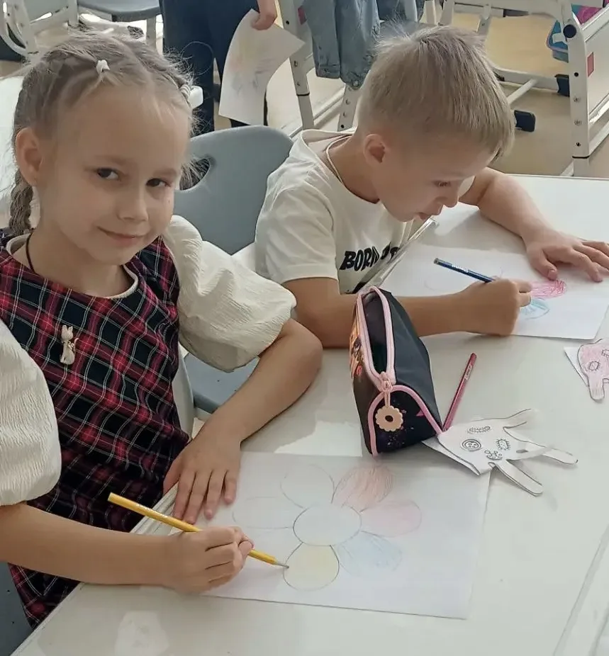 Сегодня в лагере "Дружба" царила атмосфера настоящего творчества! Для самых юных обитателей лагеря, 