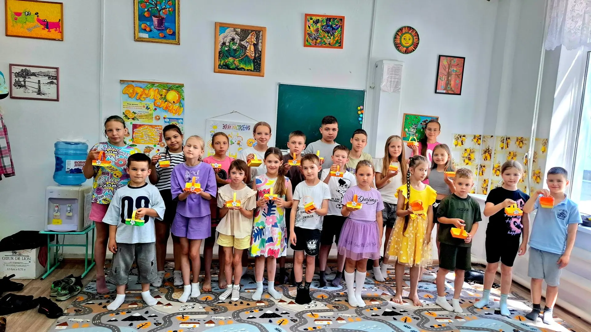Позади больше половины лагерной смены, но скучать ребятам некогда! Программа каждого дня  в лагере «