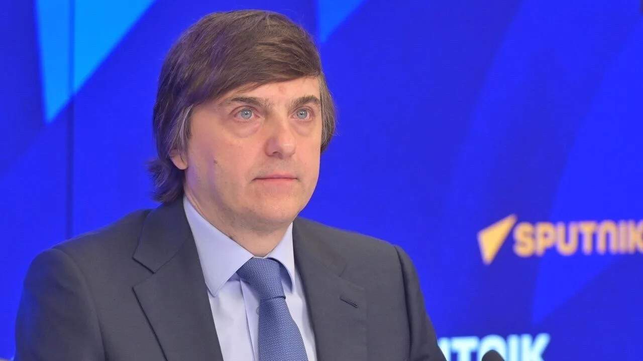 ИИ и беспилотники добавили в школьную программу, — Кравцов.

По словам министра просвещения, вопросы