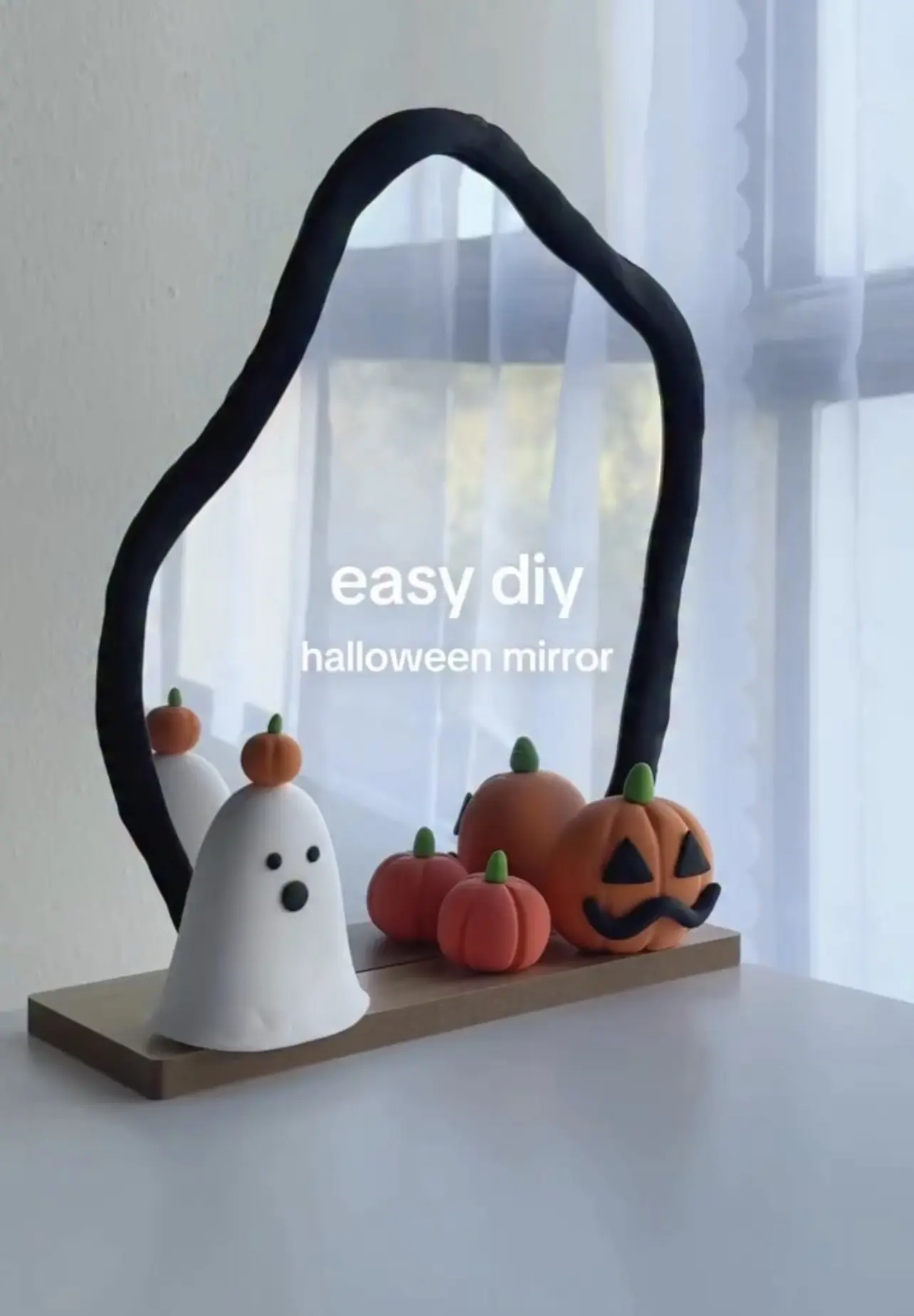 Украшение зеркало на Хэллоуин👻