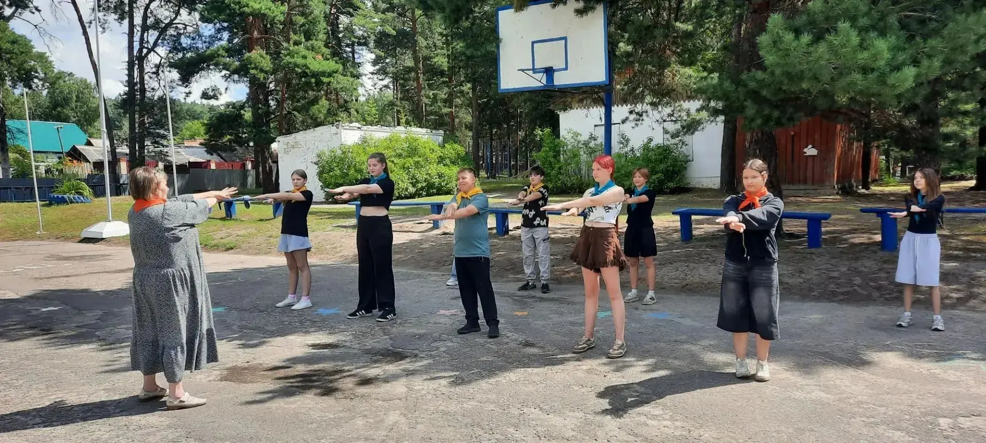 Двенадцатый день в школьном летнем лагере "Безопасное лето" прошел под знаком активного...
