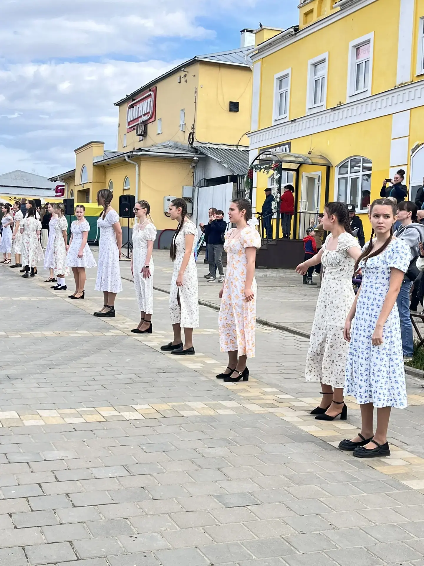 Мы с ребятами готовили «Вальс Победы». В этом году танец оказался сложнее, чем в прошлом, но мы смог