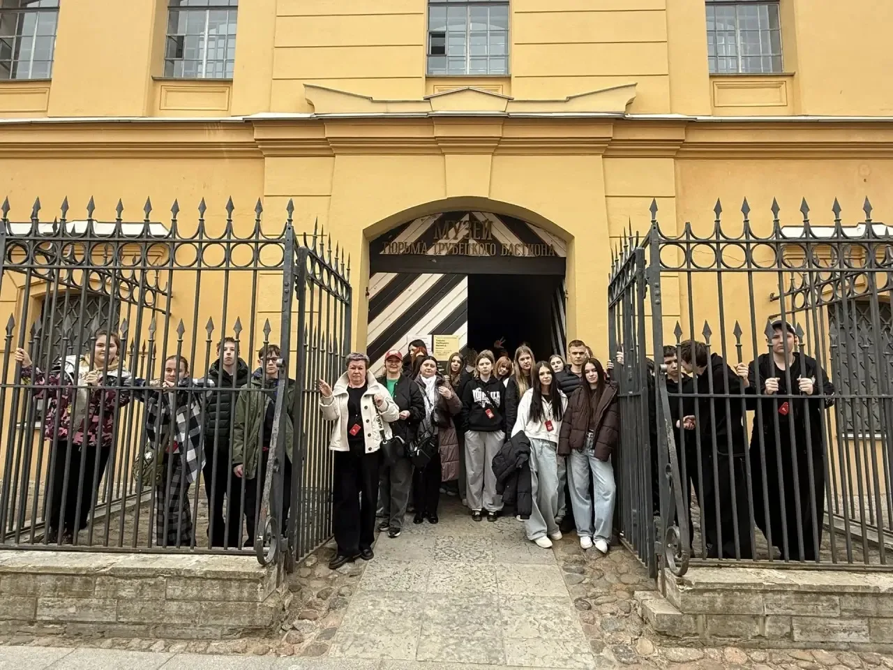 🌟 Санкт-Петербург: город, который оставил след в сердце! 🏰  Ученики нашей школы вернулись из Санкт-П