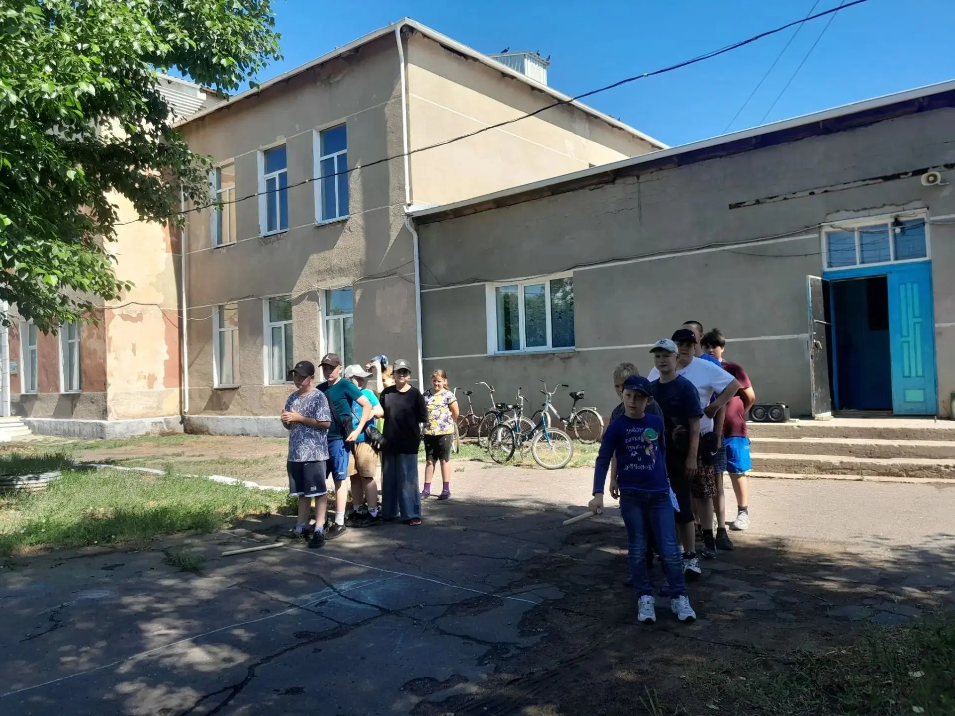 Сегодня, 16 июня, прошел восьмой насыщенный день нашего летнего пришкольного лагеря. Ребята провели 