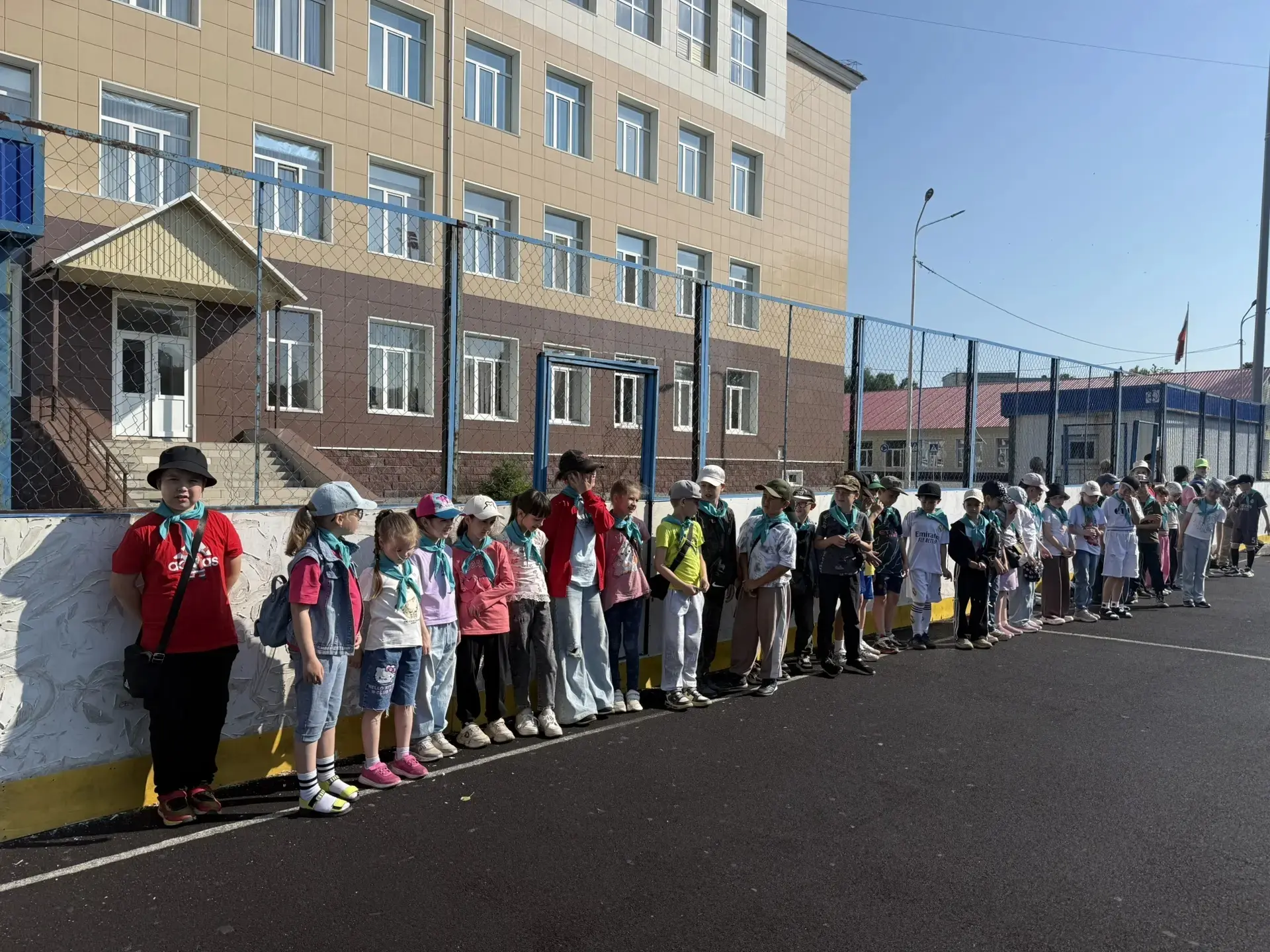 🎉 Сегодня в нашем центре «Sunny Days» царила атмосфера патриотизма и дружбы 💚 🤝🙌
На квест игре р
