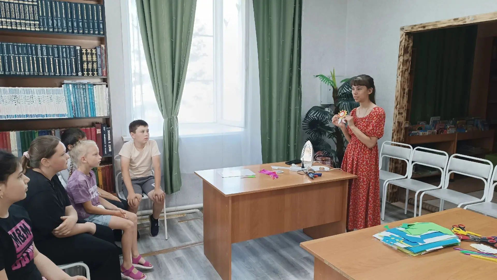 День открытий и полезных знаний📚

Сегодняшний день на летней площадке был насыщенным и познавательн