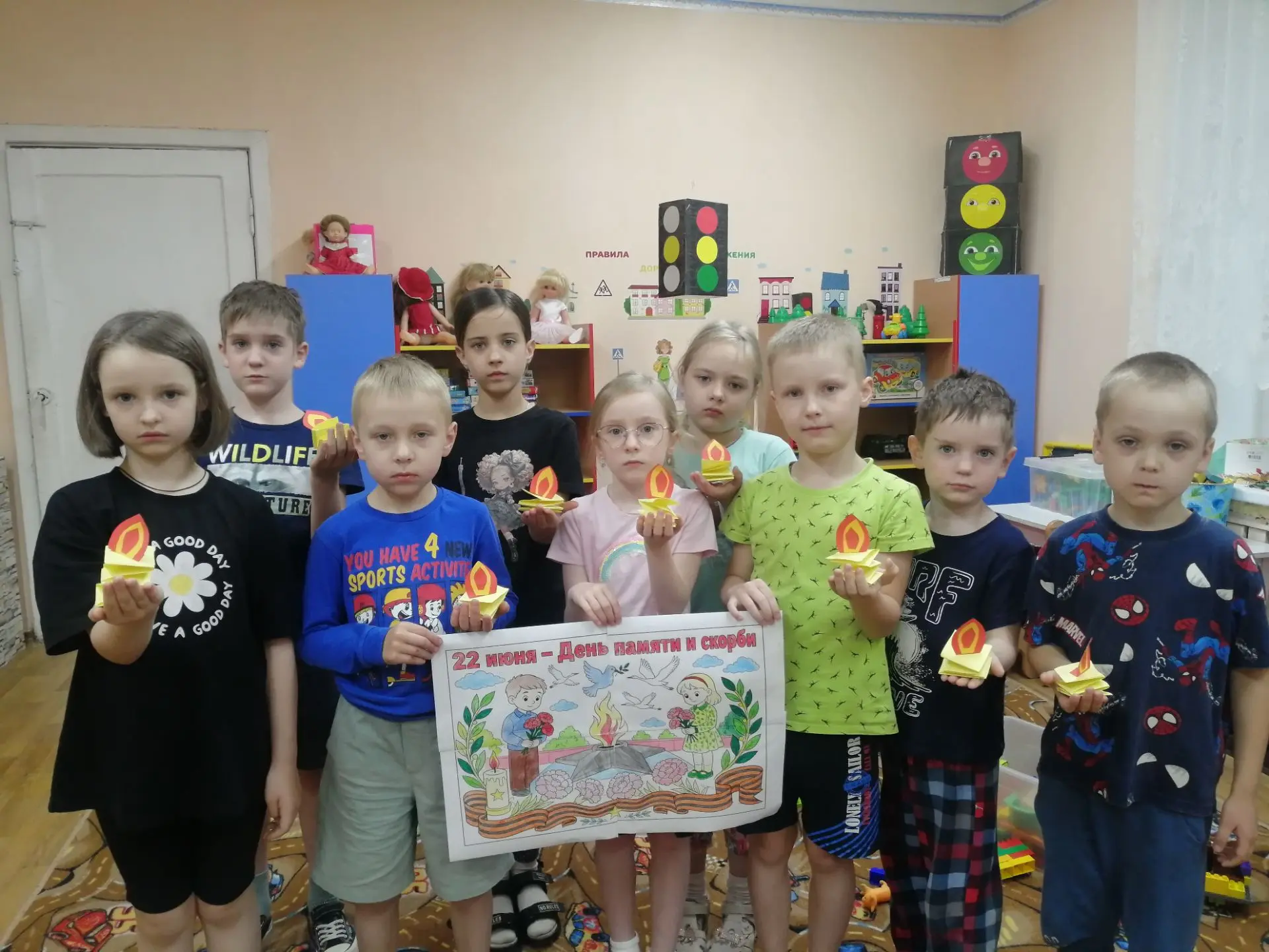22 июня - день памяти и скорби. 🕯️ Дети подготовительной группы Сказка изготовили своими руками пам