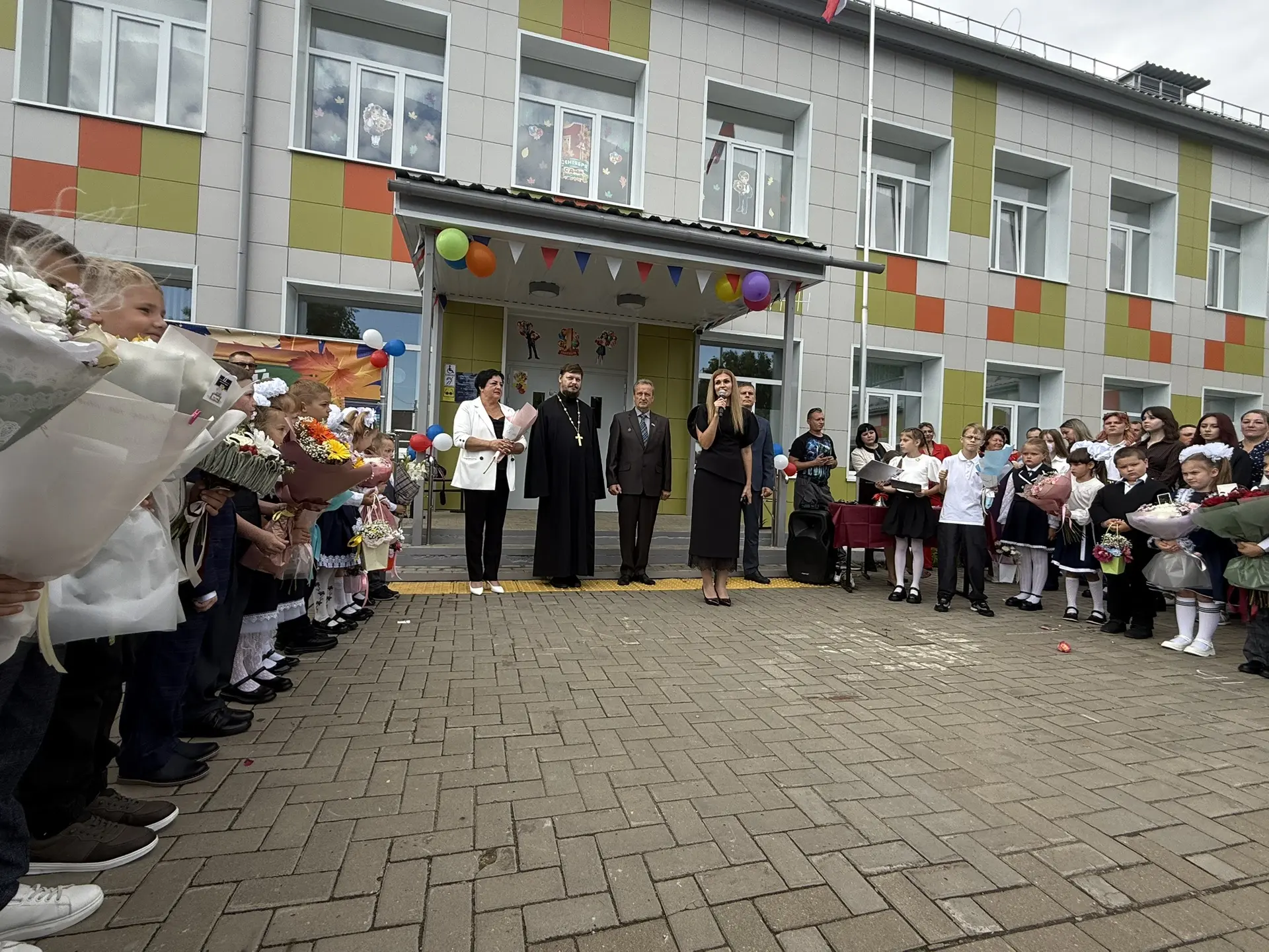 В школах Воловского округа прошли торжественные линейки! 🔔