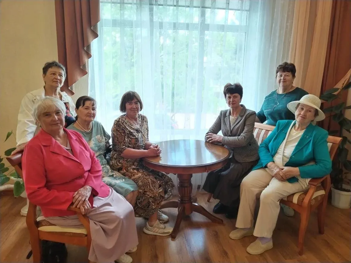 🌺Активисты школы третьего возраста посетили отдел службы ЗАГС по Харабалинскому району