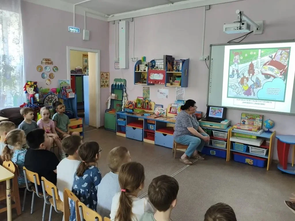 Дошкольное отделение корпус 3-52/1.  В детском саду состоялась консультация для родителей, посвящённ
