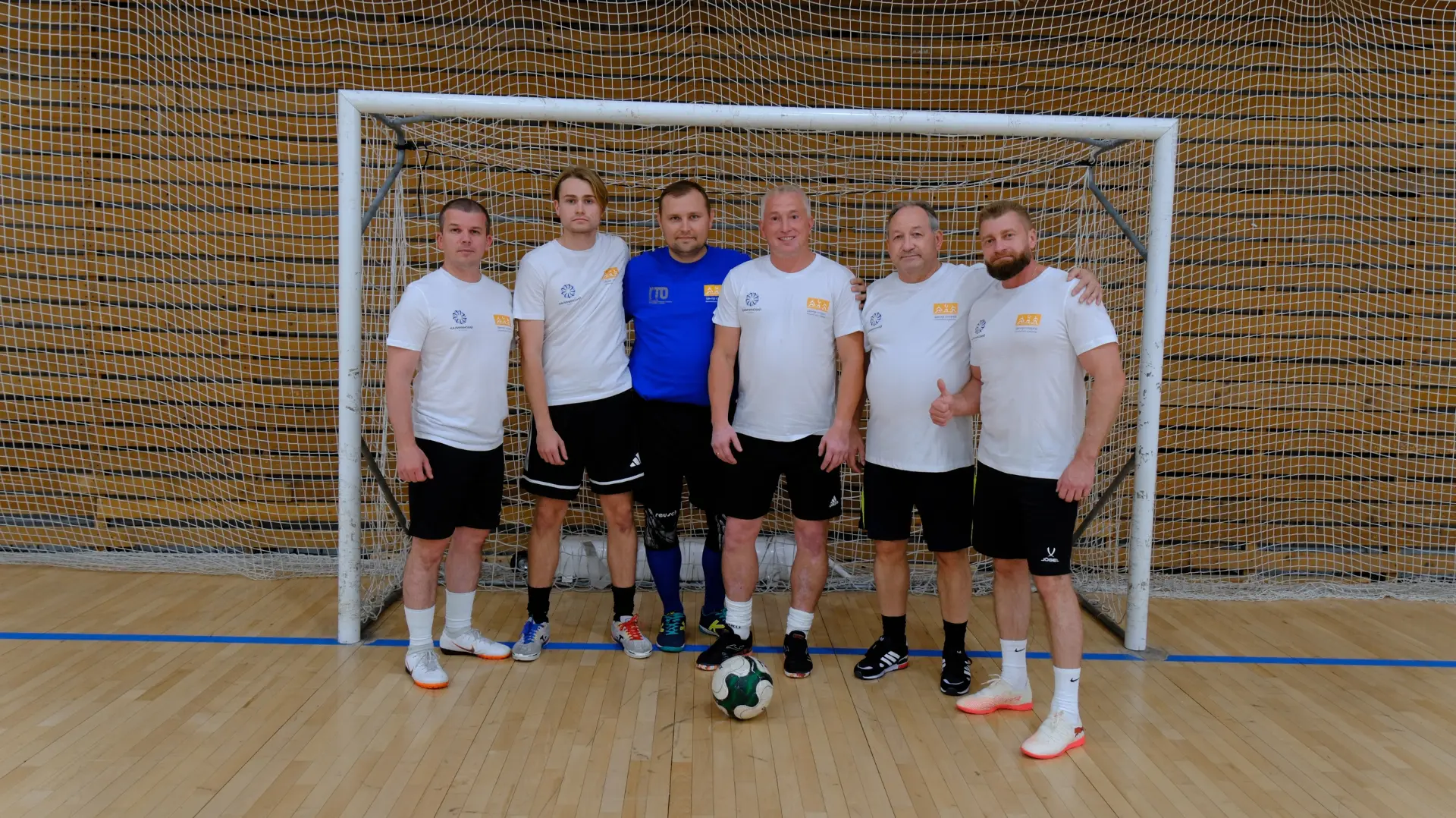 ⚽ Футбольный турнир: победа в полуфинале