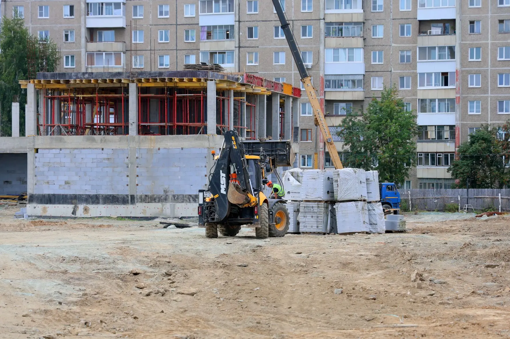 В Нижнем Тагиле продолжается строительство культурно-образовательного центра
