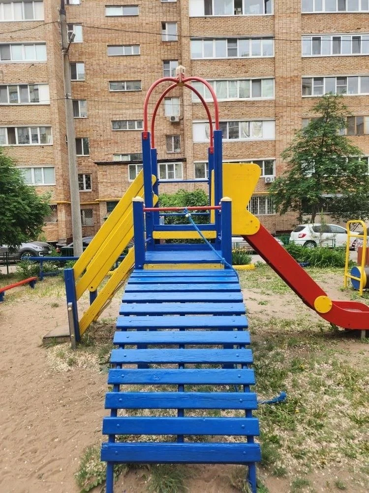 🎨 Покраска детской площадки — ул. Ставропольская, дом 74

🏡 Управляющая компания «Новое Время» про