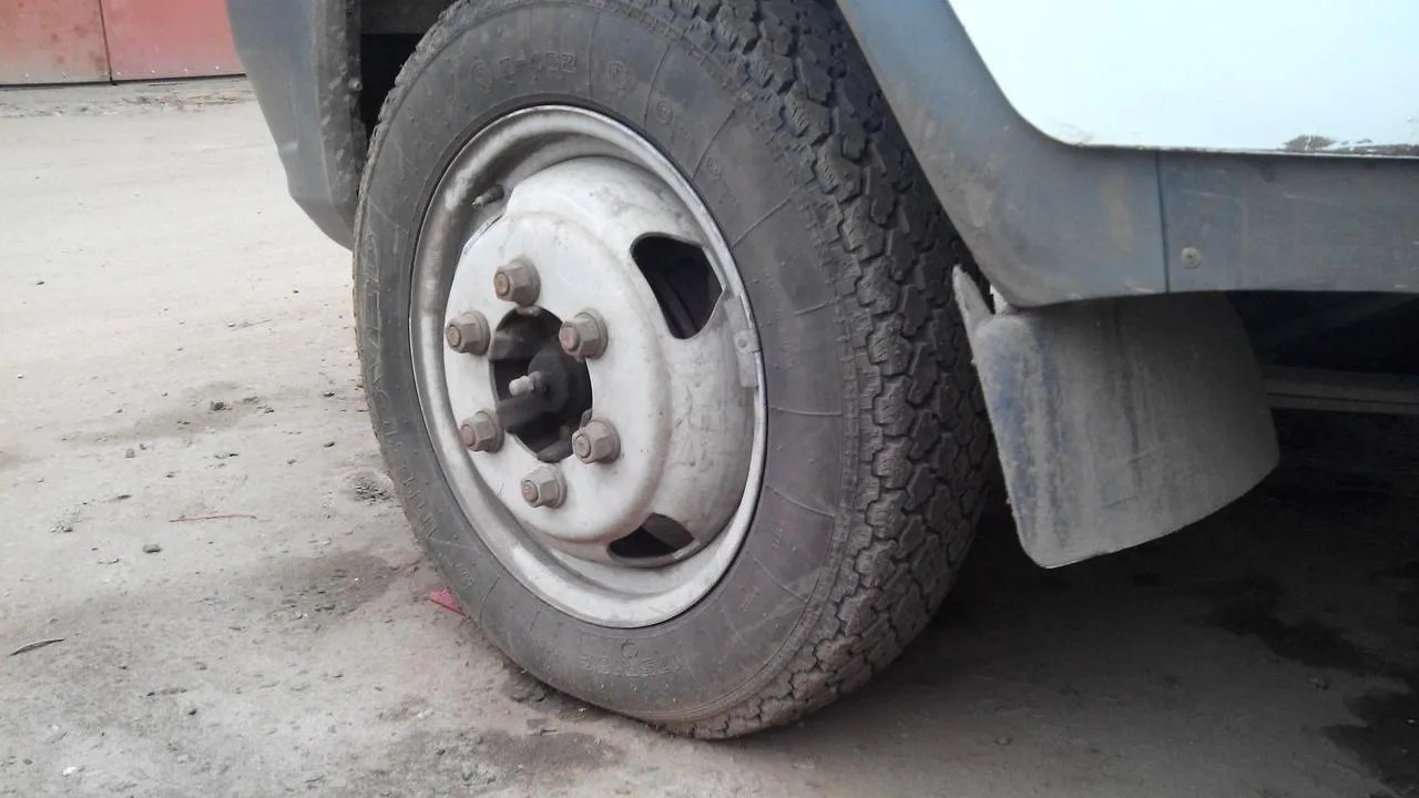 Грузчик угнал «Газель» и прокатился по Йошкар-Оле 🚚 
 
В Йошкар-Оле бизнесмен из Нижнего Новгорода 