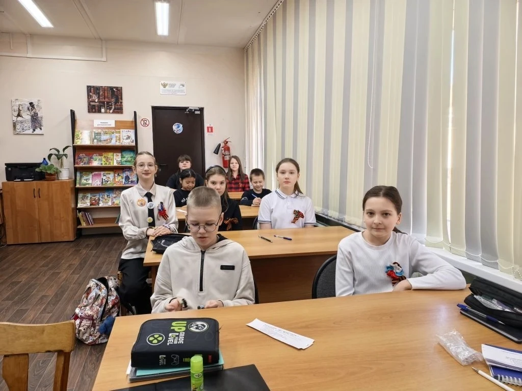📢 «Голубь Мира»: Память, Творчество, Символы.  В преддверии Дня Победы в гимназии завершился краткос