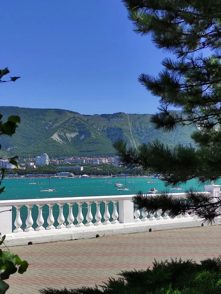 🌤 Идеальный день для прогулок у моря!