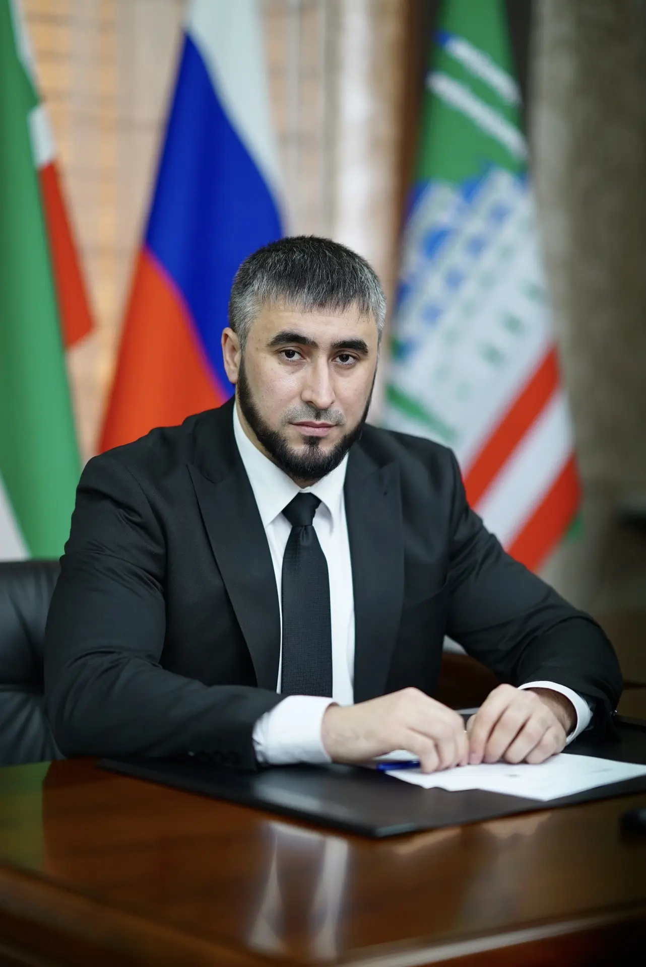Уважаемый, Зелимхан Мовлаевич!

От всей души поздравляем Вас с Днем рождения!

В этот особенный день