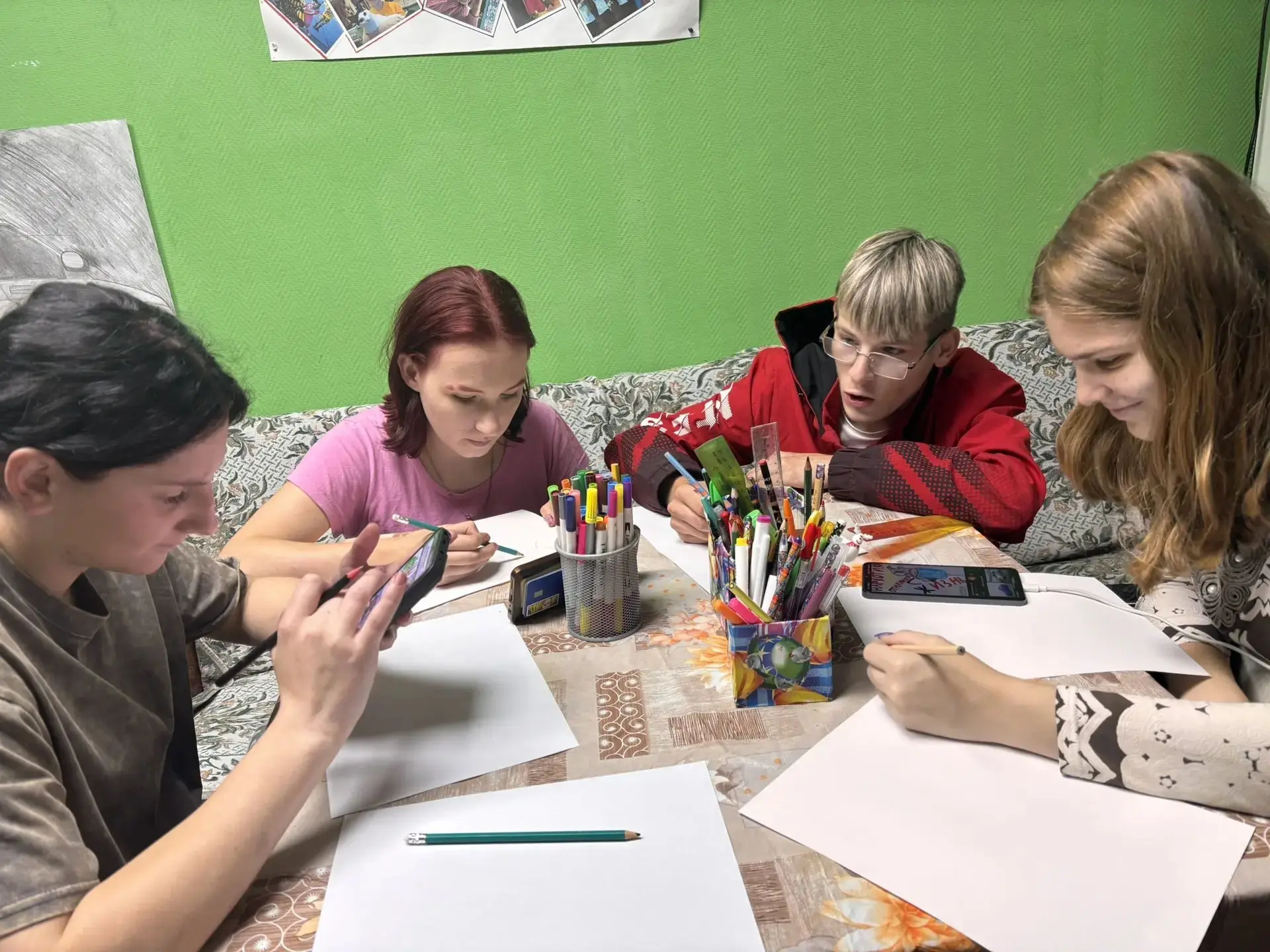 🎨 «Жизнь без границ»: студенты ТМТ против наркотиков