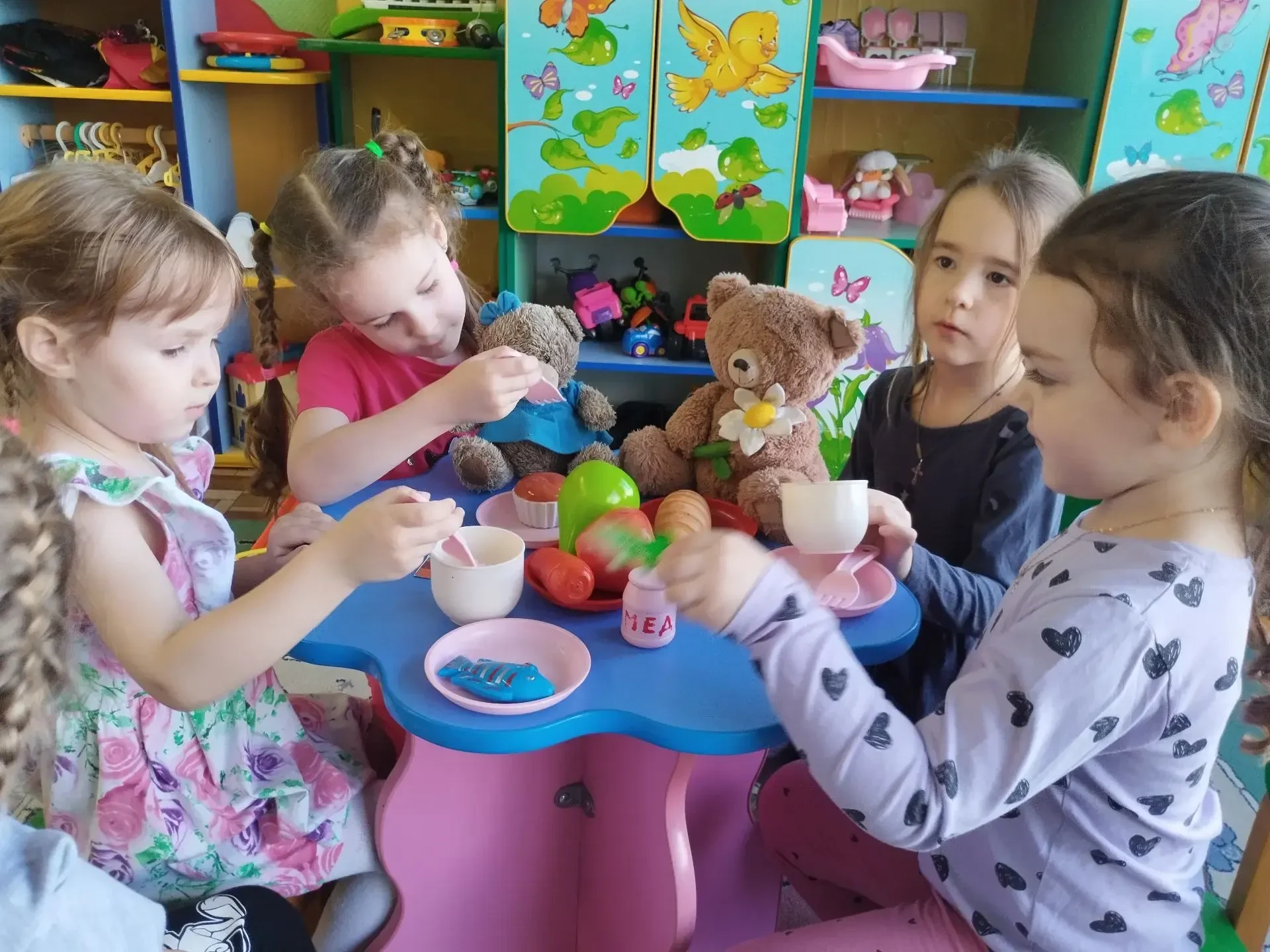 Как в нашей школе медведя будили! 🧸  В дошкольных корпусах нашей школы прошёл необычный и очень атмо