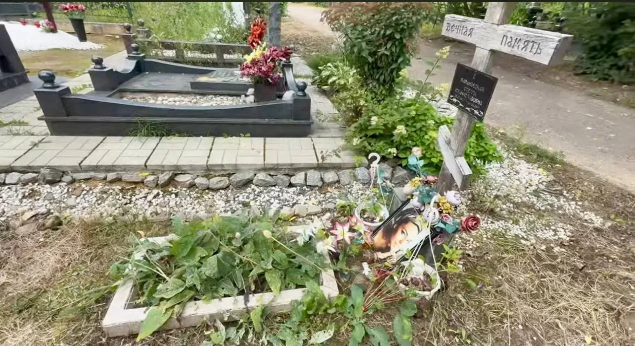 Спустя 9 лет после смерти на могиле актрисы, модели и женщины невероятной красоты Стеллы Барановской