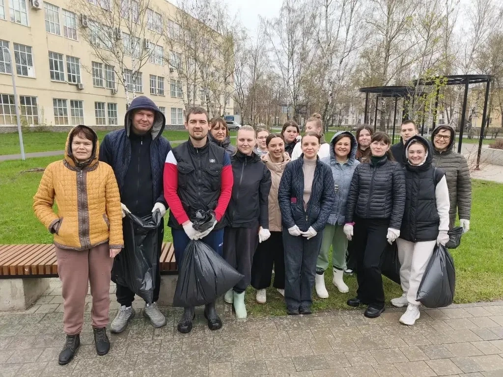 🧹В минувшую субботу, 18 апреля, коллектив нашей школы дружно вышел на общегородской су...