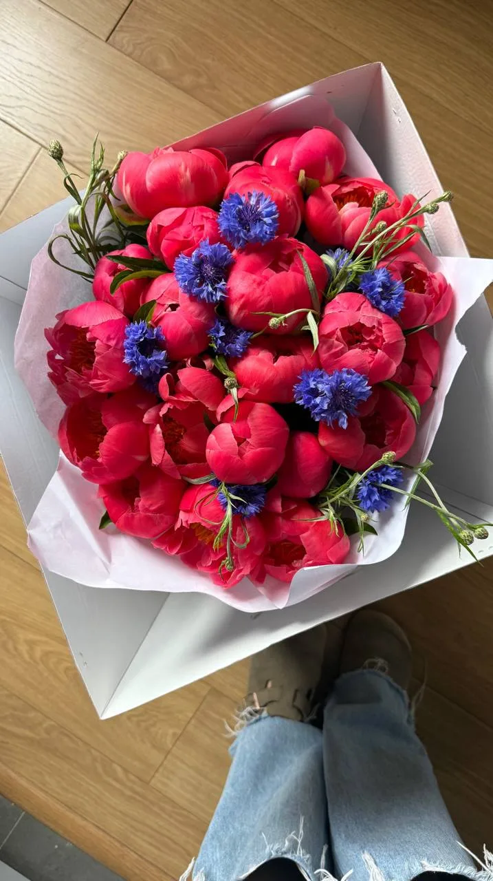 такие посылки сегодня в офисе 😌❤️

С 10 июня мои друзья – Фонд «Обнажённые сердца» и мастерская F