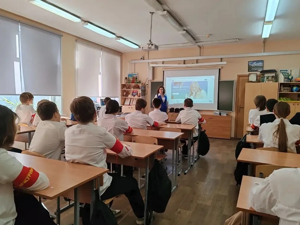 🩺 Сегодня, 2 апреля, прошло очередное профориентационное занятие курса «Россия — мои горизонты» 🇷🇺✨,