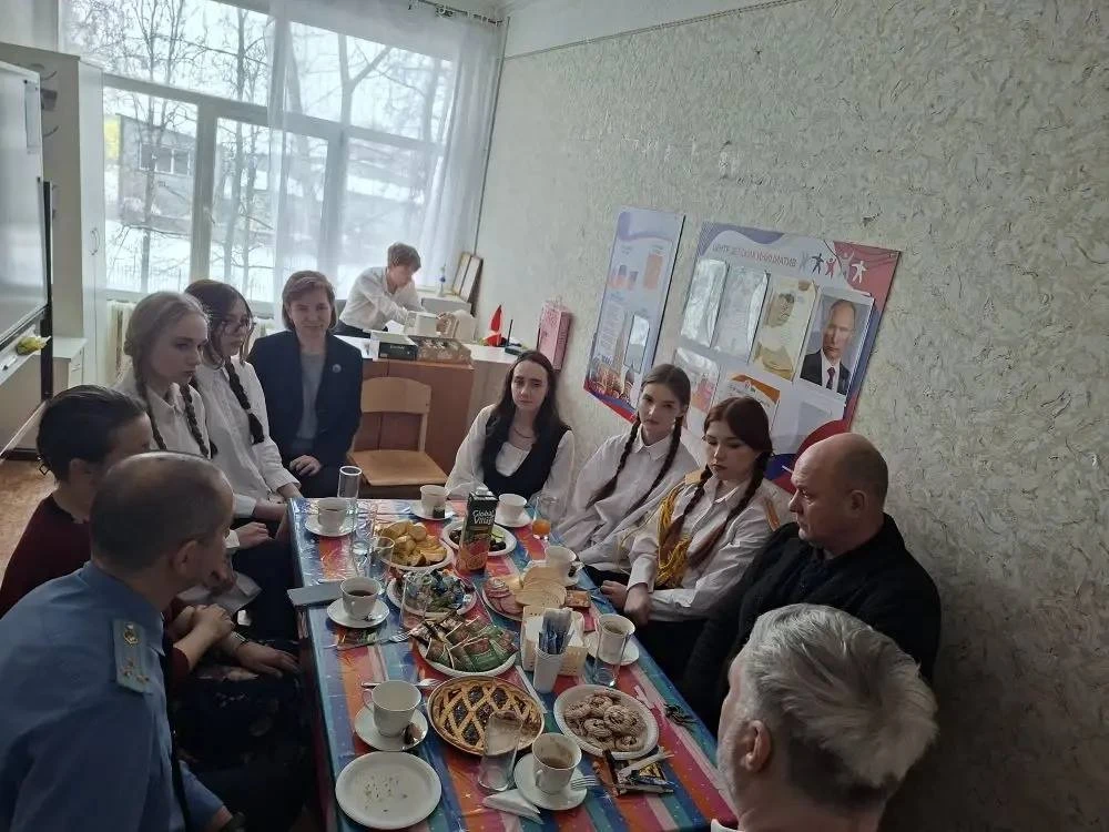 🇷🇺 В преддверии Дня защитника Отечества 🇷🇺  Праздник 23 февраля — это отличный повод сказать «спасиб