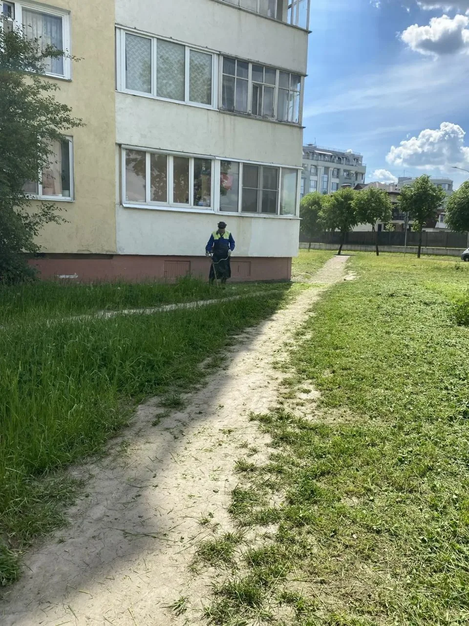 ✂️Покос газонов по адресу: г. Пушкин, ул. Ленинградская, д. 85/12