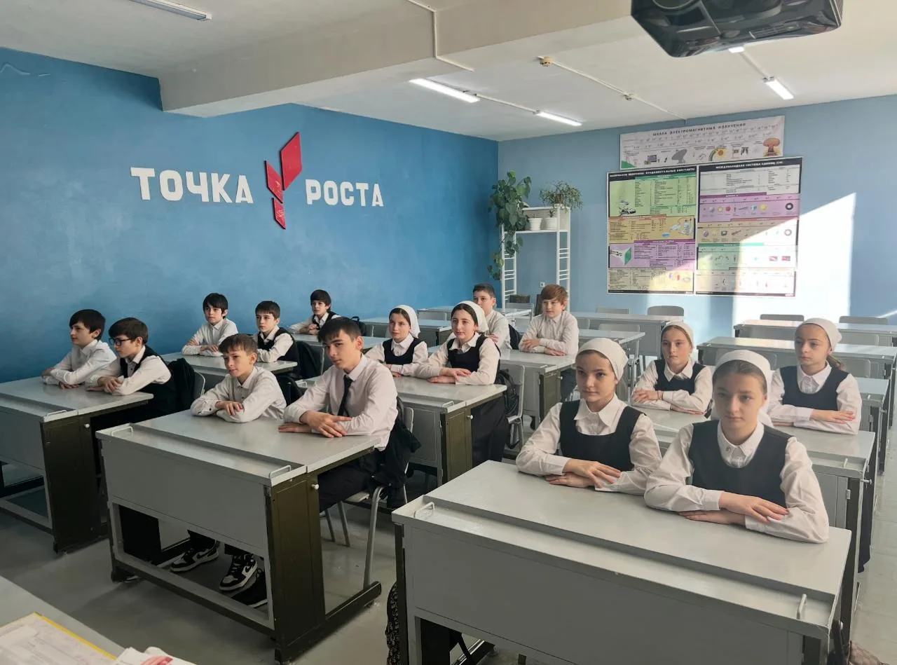 МБОУ «СОШ 2 с. Мартан-Чу»
Директор З.А.Дадаева
В рамках Всероссийской недели правовой помощи, посвящ
