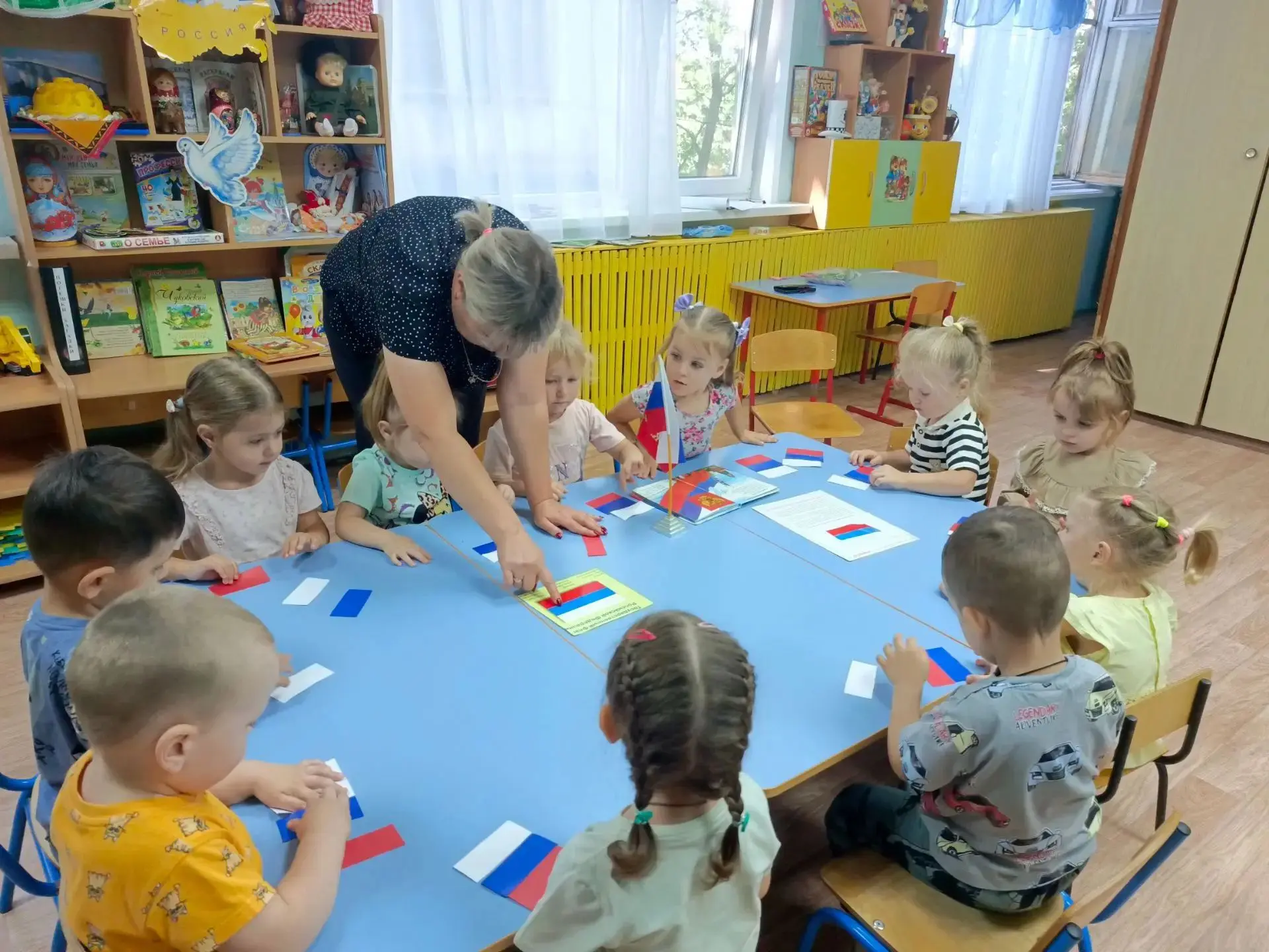 🎉 День Государственного флага России: праздник в нашем детском саду! 🎉
