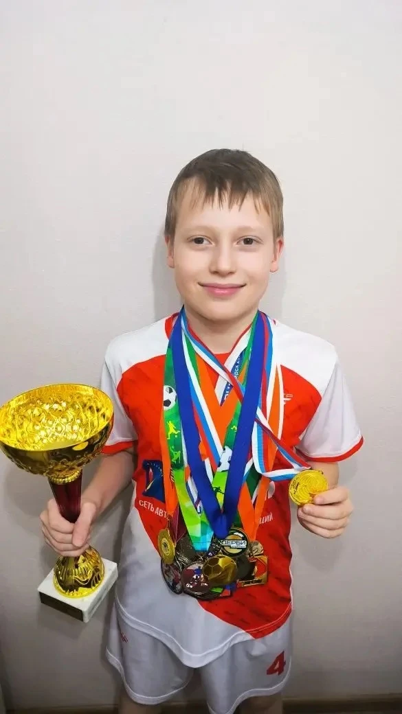 СПОРТСМЕНЫ-ОРЛЯТА 🦅  Встречаем учеников 4 «А» класса 🌟  ⚡️Максина Александра ⚡️Свиридова Валерия ⚡️Т
