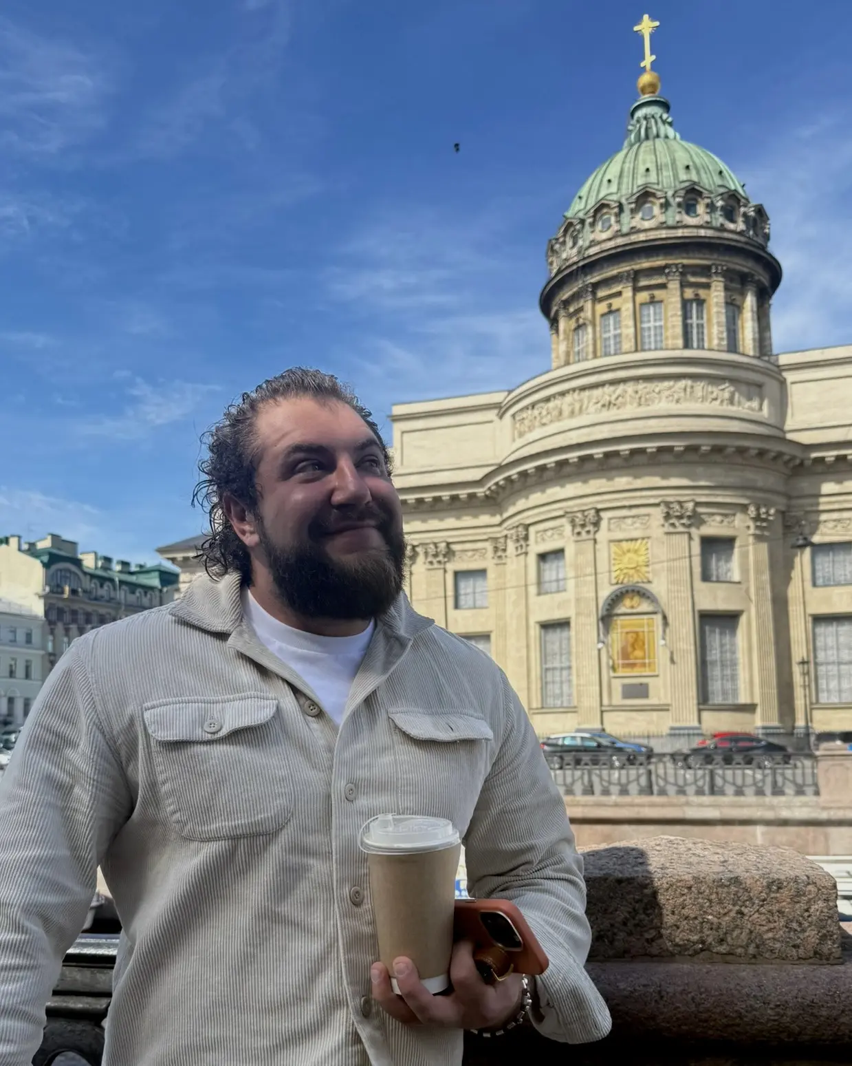 К вам в гости приходят на чай или на экскурсию? 😁