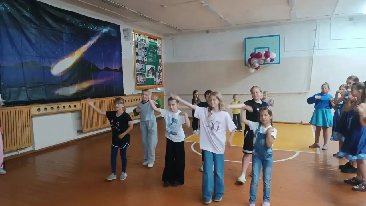 🌞 Как прошел наш день в пришкольном лагере? 

День был невероятно насыщенным и веселым. Утро начало