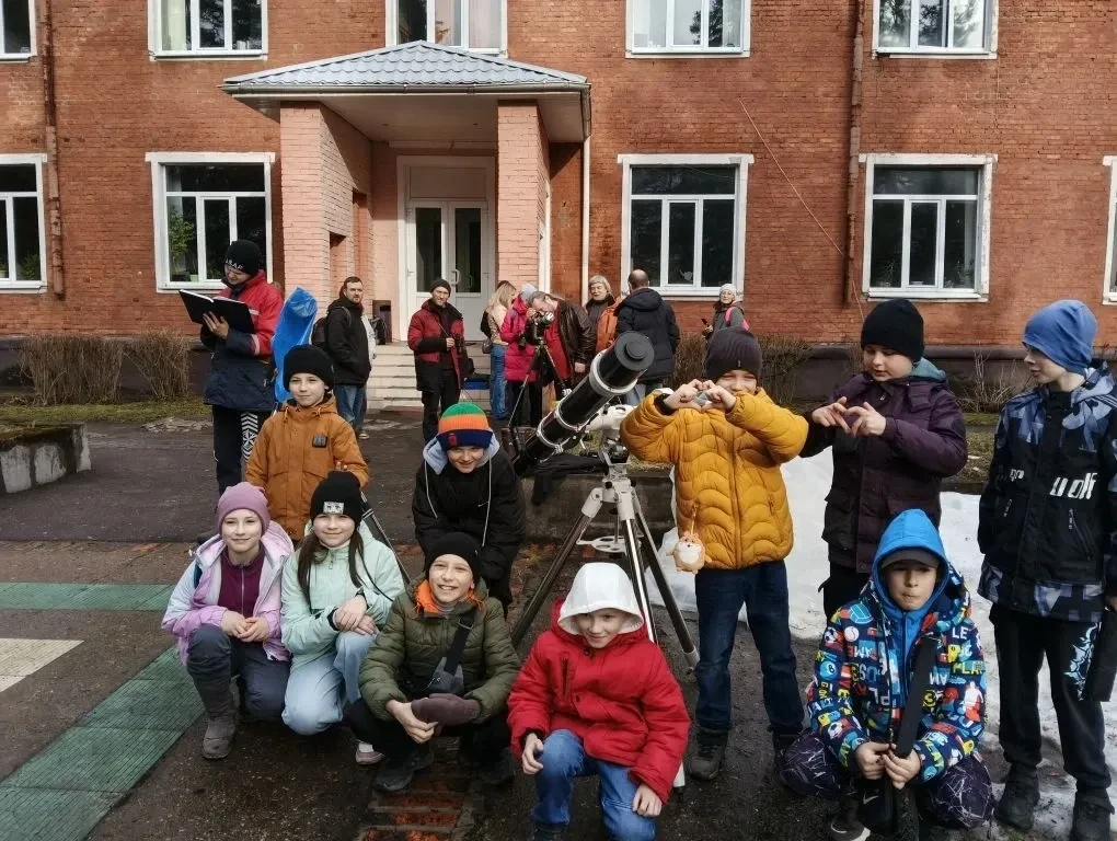 🇷🇺🦅«Орлята России» 3-е класса стали ближе к космосу!  В преддверии  праздника, посвящённому первому 