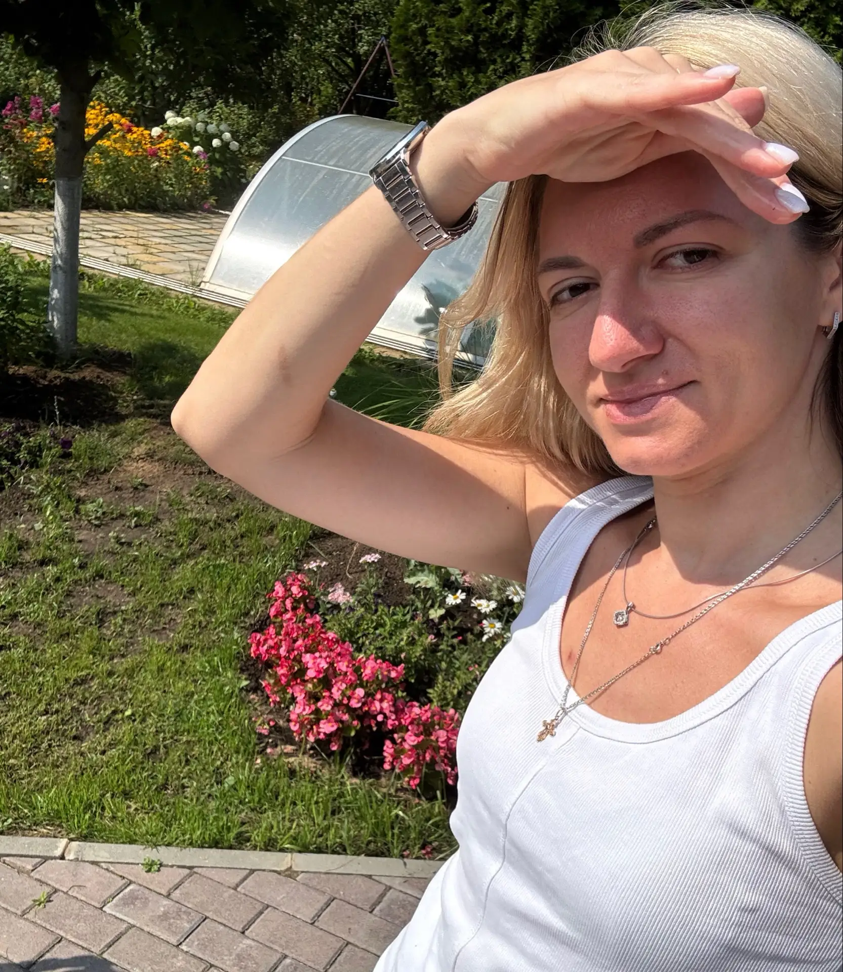 Мы на #даче 🏡 

Сегодня пока тепло хоть побыть на воздухе, завтра опять дожди обещают 🫣 Еще тут од