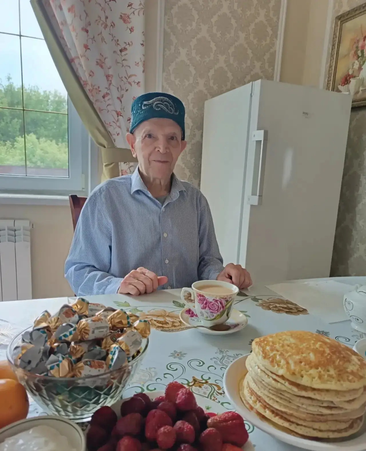Глава Тукаевского района поздравил ветерана труда с 90-летним юбилеем!

Житель деревни Азьмушкино Ас