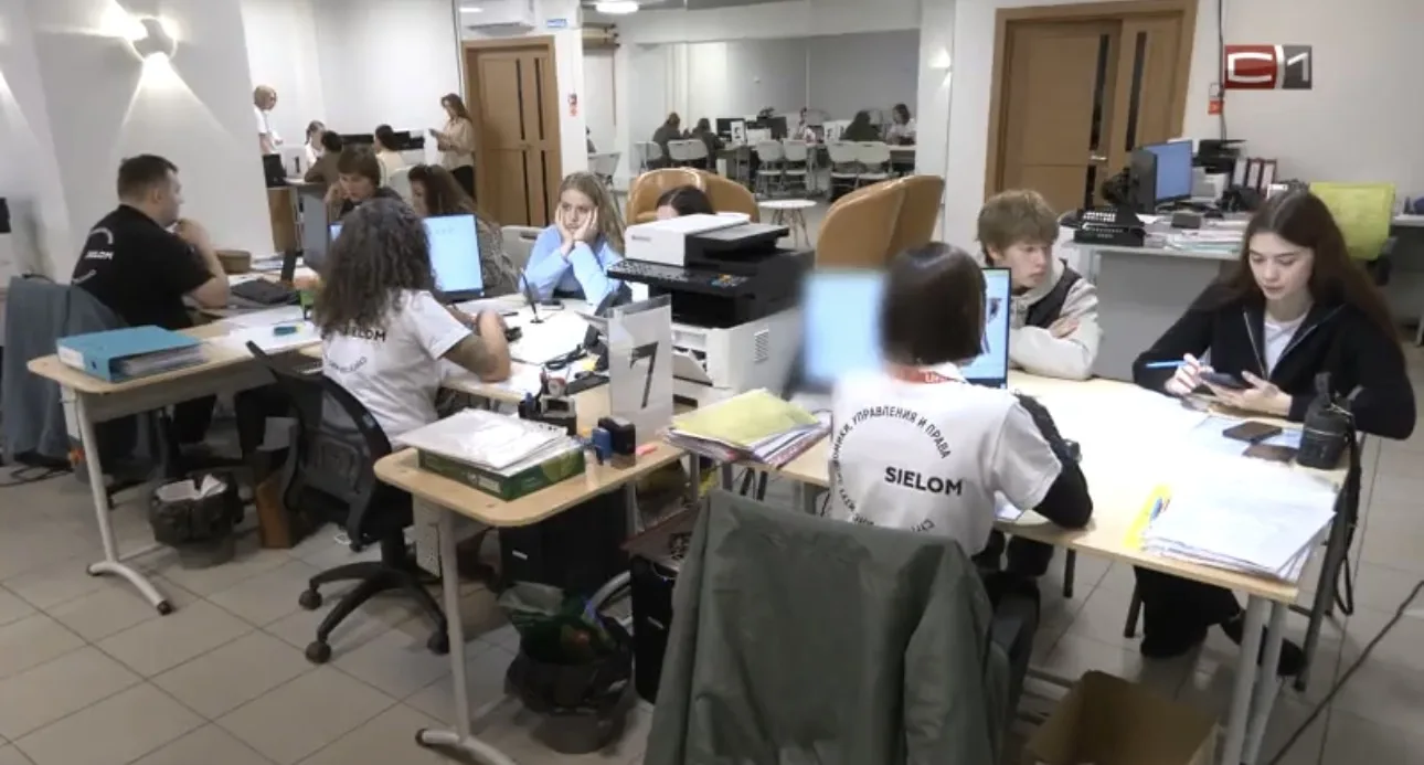 В Югре почти 1,5 тысячи выпускников поступили в колледжи с 2 экзаменами.
