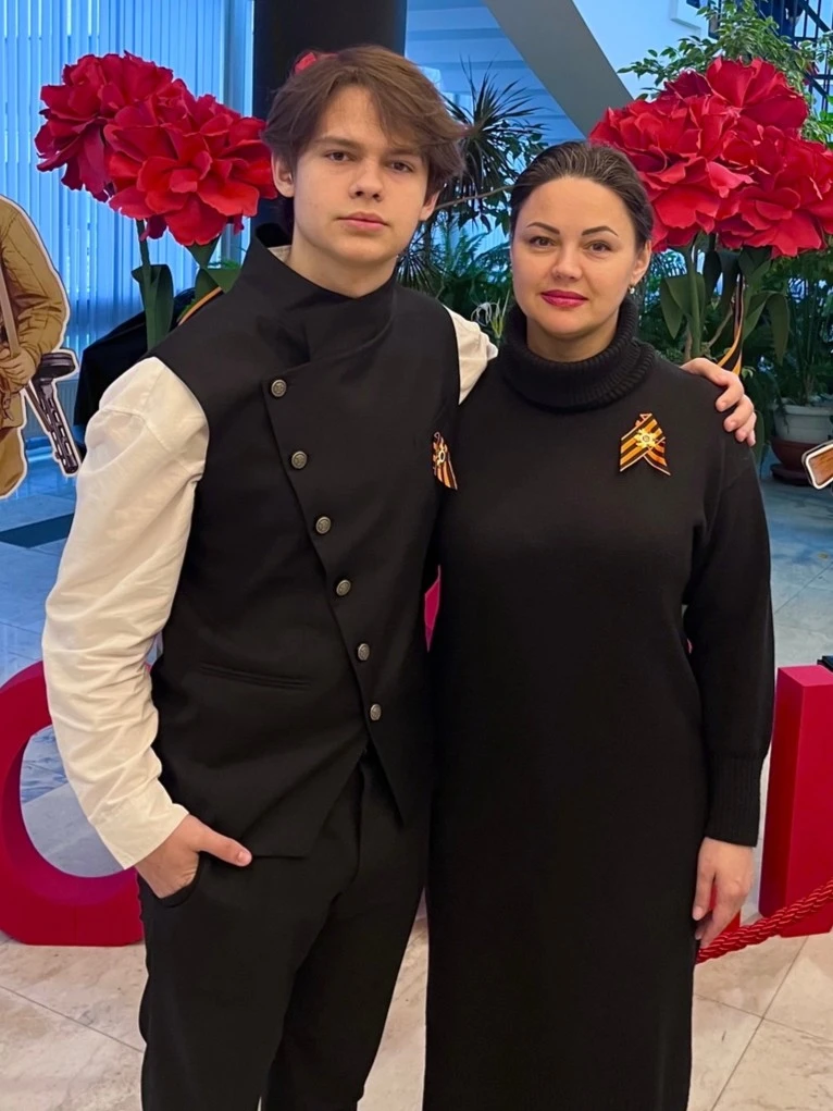 Голоса поколений 🗣  🌟 В День Победы в Московском дворце пионеров прошел гала-концерт XVIII Открытого