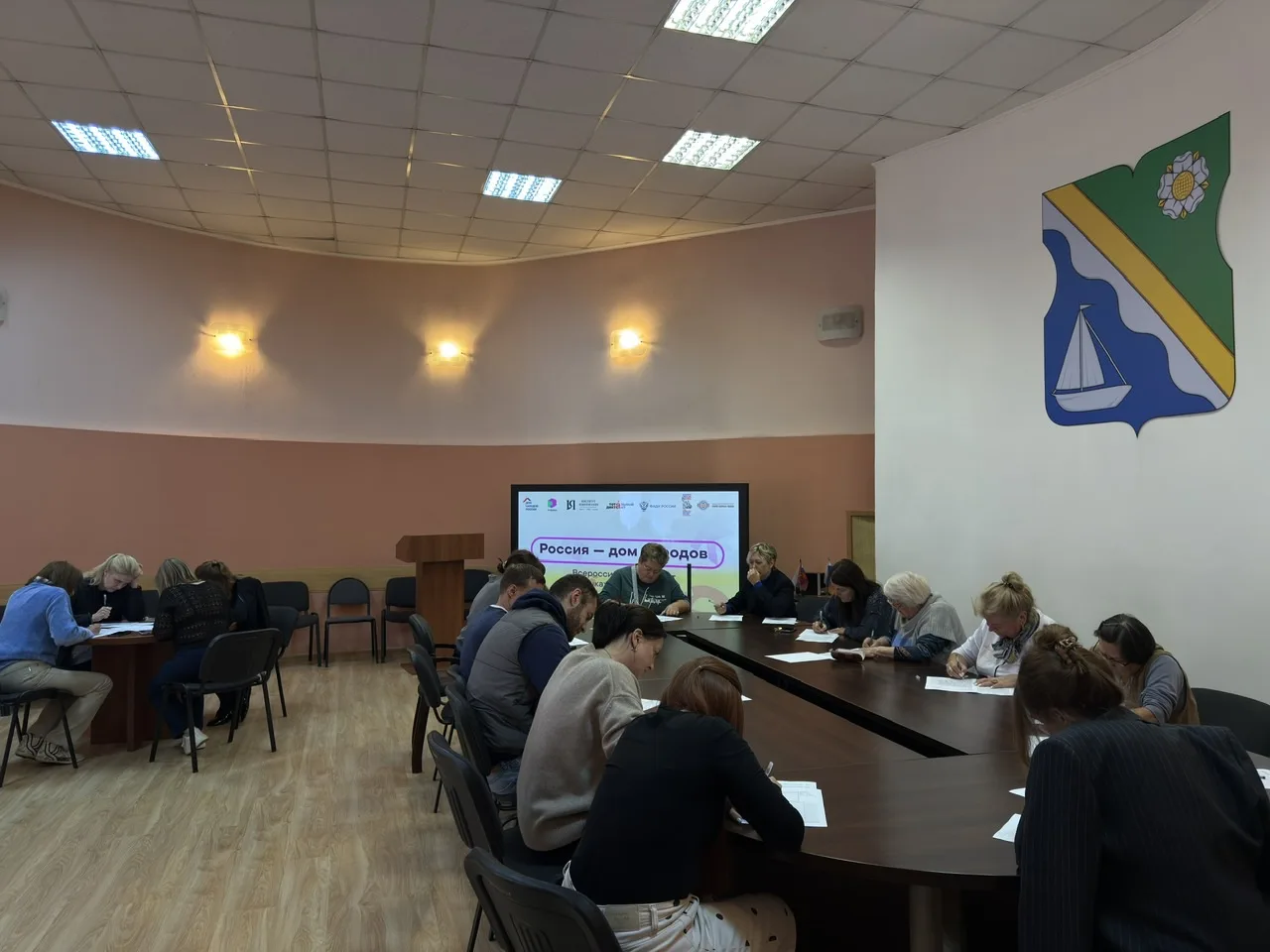 Сегодня, 8 сентября, в День языков народов России, в районе прошёл Всероссийский диктан...