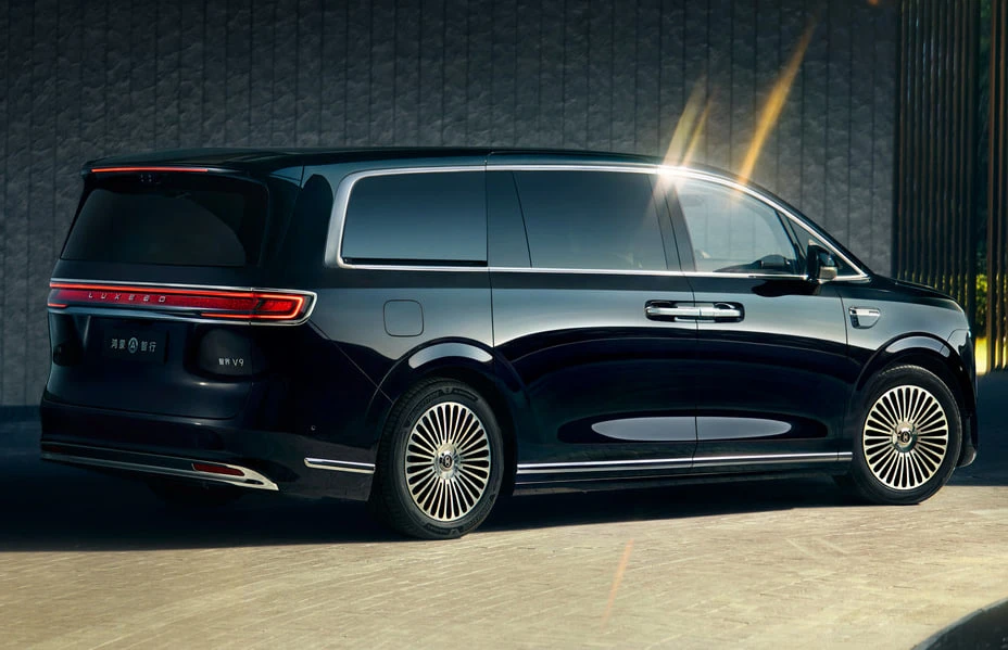 Chery и Huawei представили роскошный минивэн   Luxeed V9 получил автопилот Huawei с лидаром, пневмоп